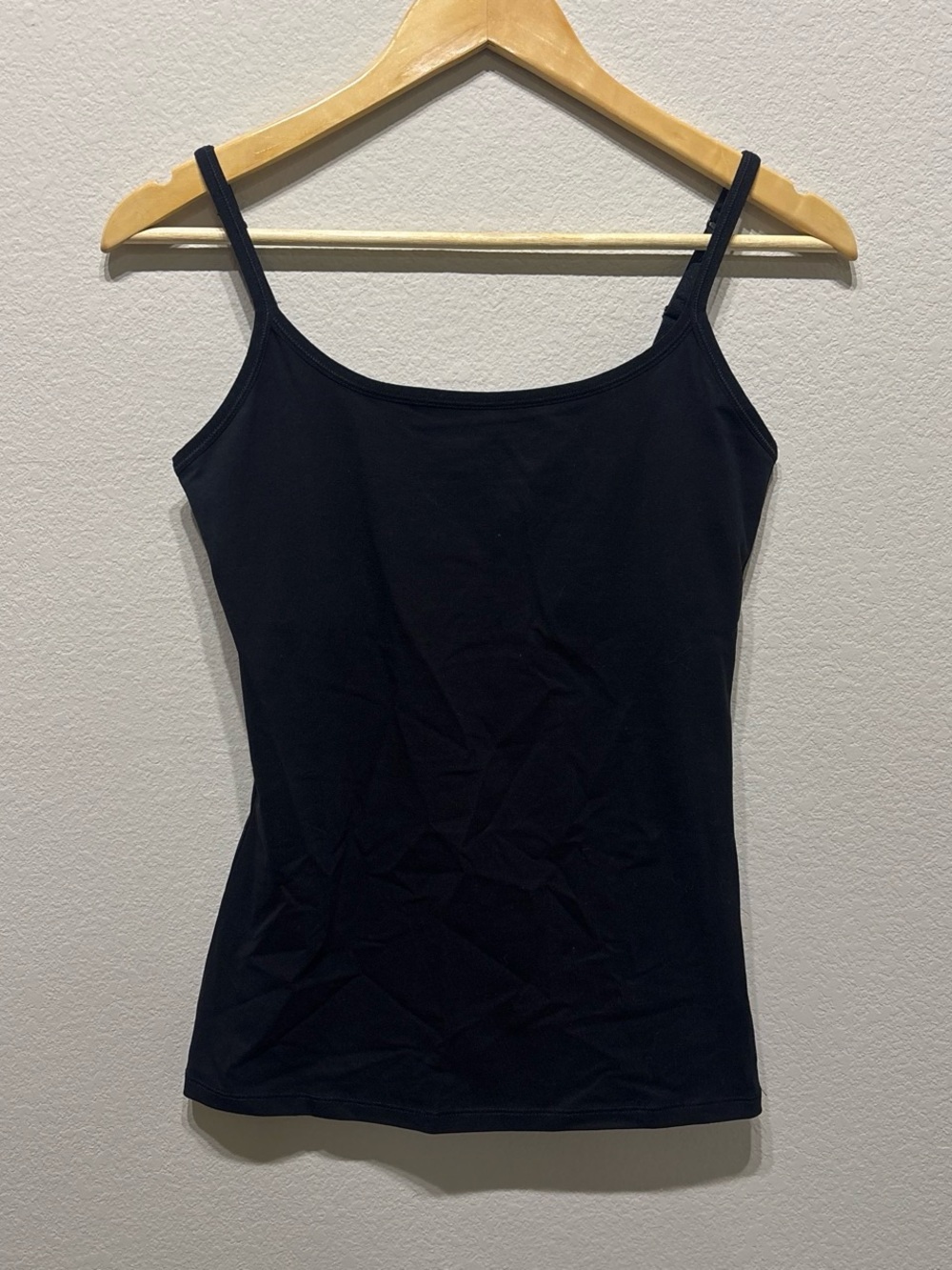 Pact NWOT Black tank top with spaghetti straps and built in shelf bra Sz Small